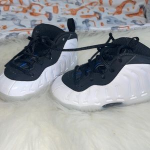 Nike little posite one